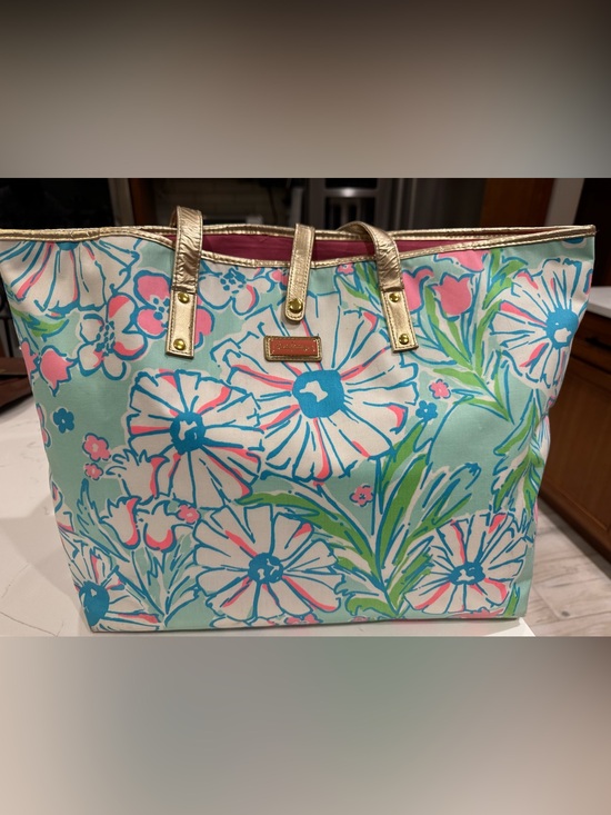 Lilly Pulitzer Handbags - Lilly Pullitzer tote bag